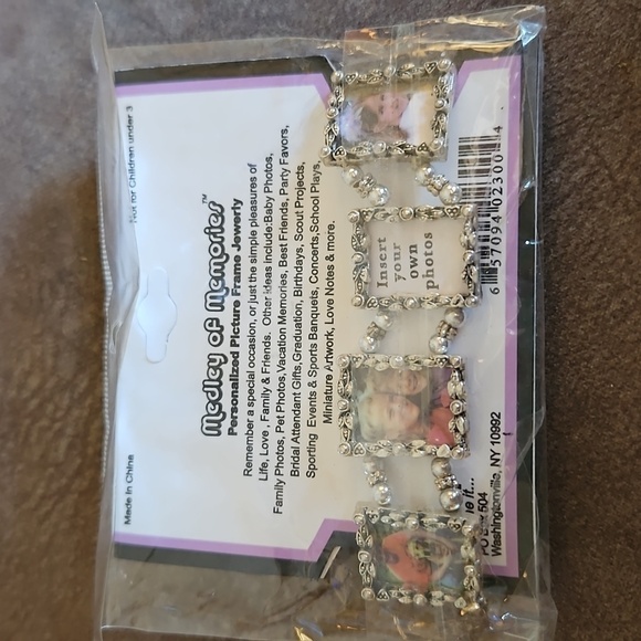 3/$30 MEDLEY OF MEMORIES Fancy Picture Frame Stretch Bracelet - Picture 3 of 5